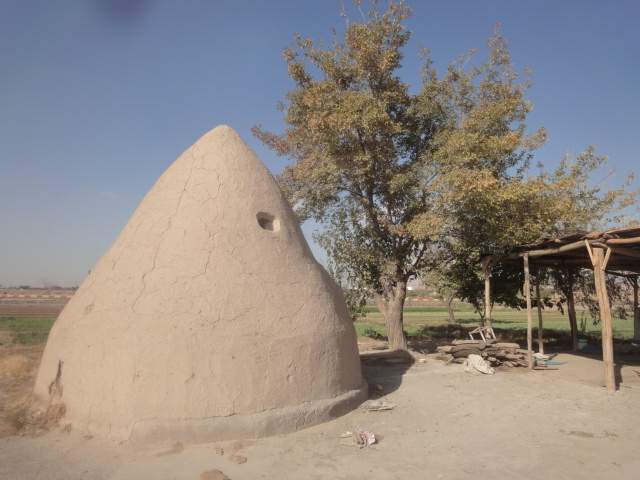 خانه باغچه لوکززه